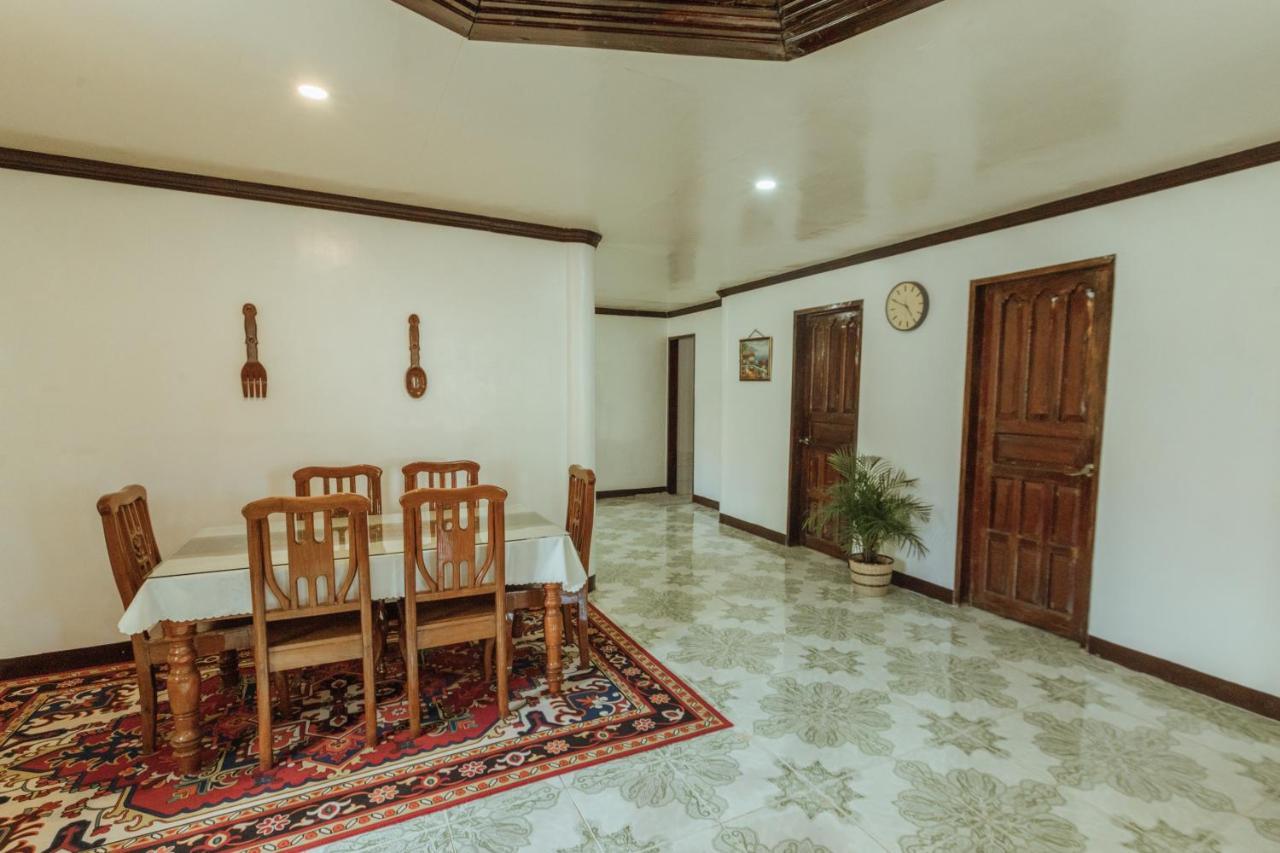 Vila Casa Ella General Luna  Exteriér fotografie